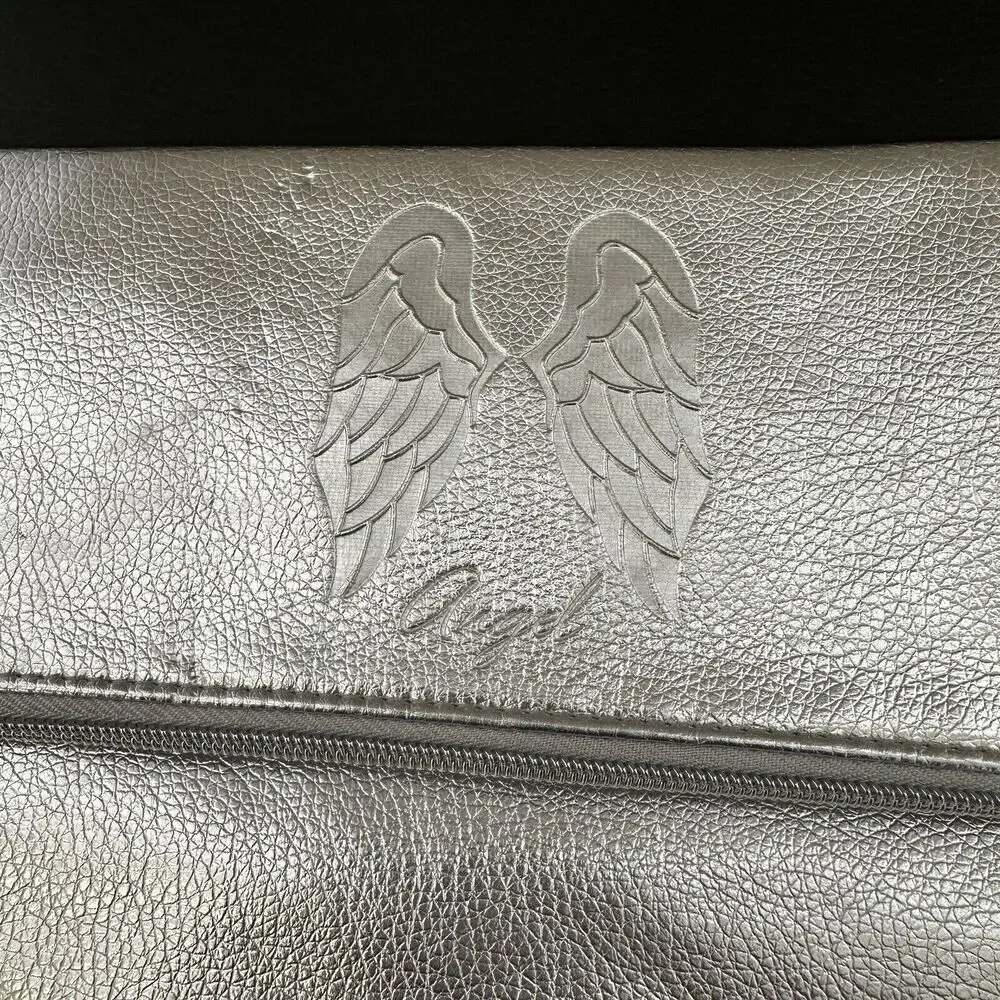 Victoria's Secret‎ Angel Clutch Make Up Bag In Silver Bling Cute Night Zip Close